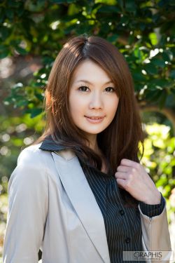 董卿年龄