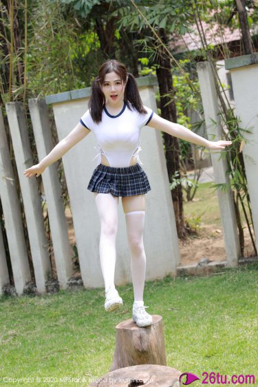 周杰伦玩英雄联盟视频
